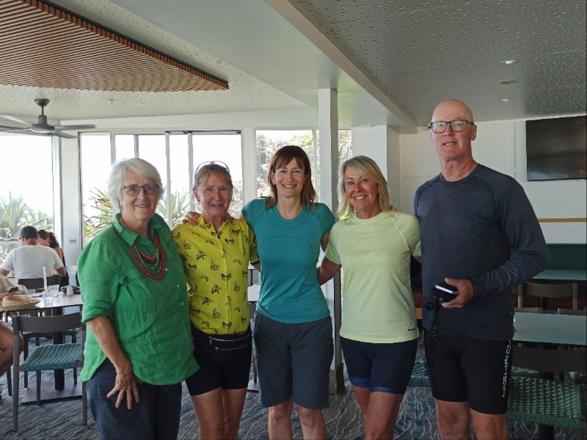 Ali, Lisa, Danielle, Wendie and David