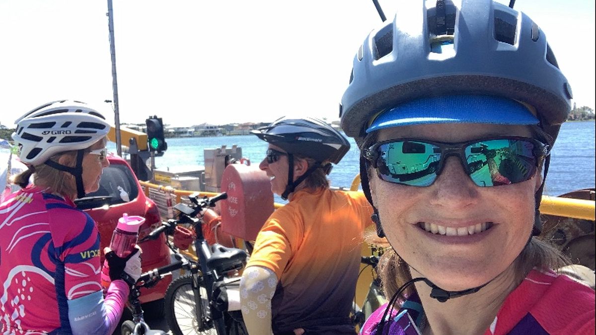 Ferry crossing from Wardell